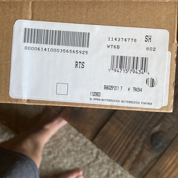 Ugg sling back slippers - Picture 3 of 3